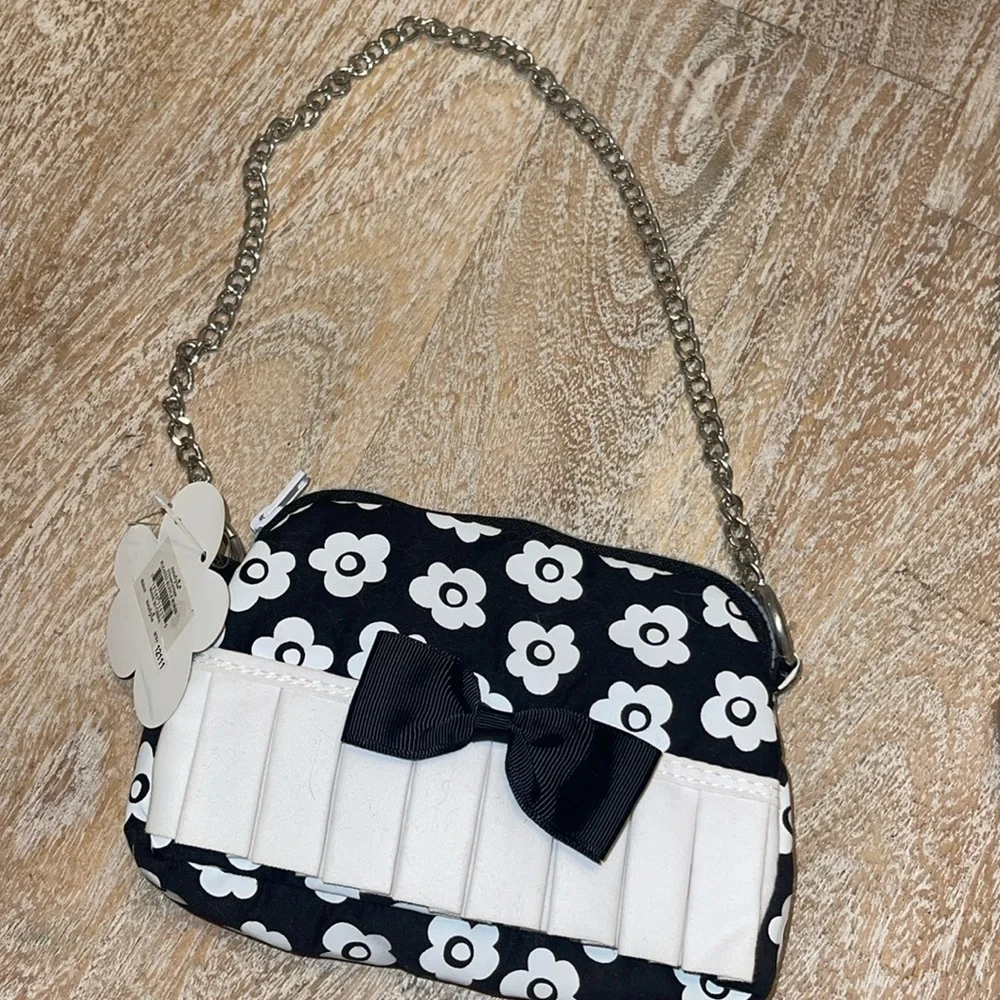 NWT Mud Pie Flowers purse black white chain bow